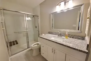 5206 Arboles Dr, Houston, TX 77035 - Photo 12