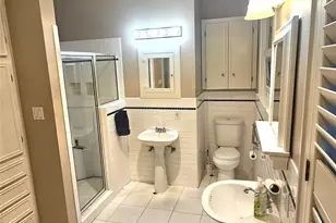 2046 W Main St, Houston, TX 77098 - Photo 14