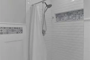 114 W Lobit St, Baytown, TX 77520 - Photo 4