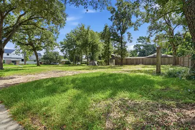 6235 Queenswood Lane, Houston, TX 77008 - Photo 4
