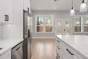 6480 T C Jester Blvd, Houston, TX 77007 - Photo 30