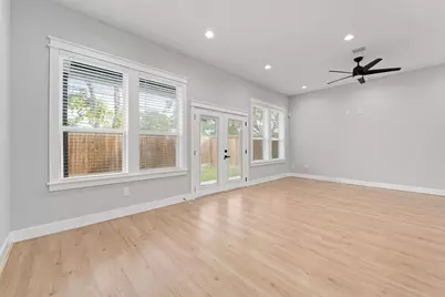 6480 Tc Jester Boulevard, Houston, TX 77007 - Photo 24