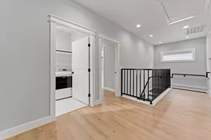 6480 T C Jester Blvd, Houston, TX 77007 - Photo 10