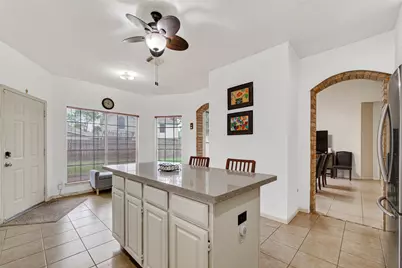 811 Colony Glen Court, Houston, TX 77062 - Photo 14