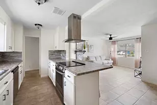5914 Darnell St, Houston, TX 77074 - Photo 8
