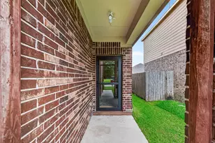 8134 Pastel Dawn Trace Trace, Houston, TX 77049 - Photo 4