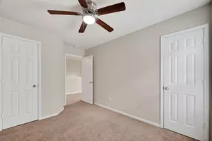 8134 Pastel Dawn Trace Trace, Houston, TX 77049 - Photo 24