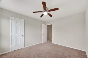 8134 Pastel Dawn Trace Trace, Houston, TX 77049 - Photo 36
