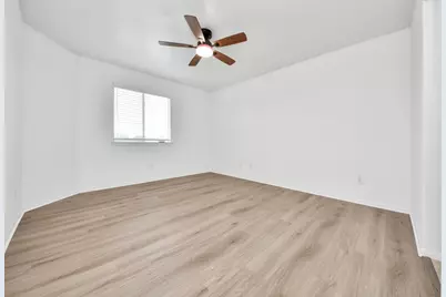 207 Carlie Way, Stafford, TX 77477 - Photo 32