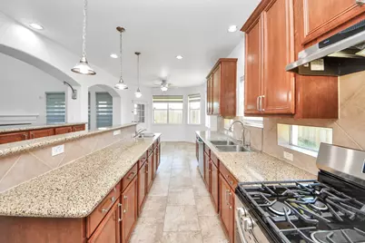 207 Carlie Way, Stafford, TX 77477 - Photo 8
