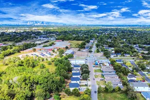 8126 Jutland Rd, Houston, TX 77033 - Photo 6