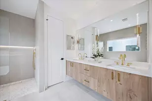 729 W 21st St, Houston, TX 77008 - Photo 26