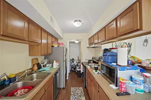 2750 Holly Hall St, Houston, TX 77054 - Photo 4