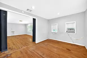 1910 Woodcrest Dr, Houston, TX 77018 - Photo 12