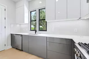 2251 Blalock Rd, Houston, TX 77080 - Photo 8
