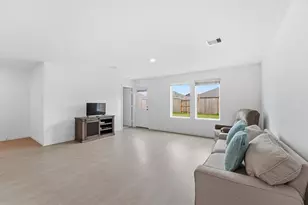 9311 Coral Trout Wy, Baytown, TX 77521 - Photo 8