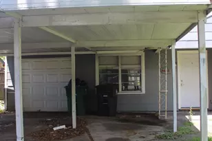 4813 Angleton St, Houston, TX 77033 - Photo 2