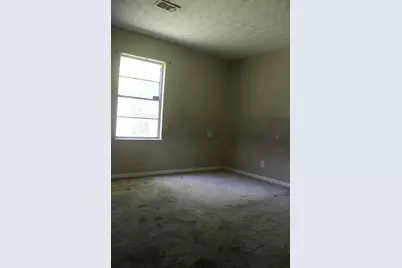 4813 Angleton Street, Houston, TX 77033 - Photo 8