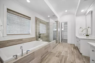 1208 Mosaico Lane, Houston, TX 77055 - Photo 24