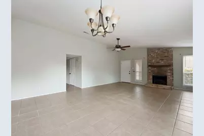 7015 Oakwood Glen Circle, Spring, TX 77379 - Photo 6