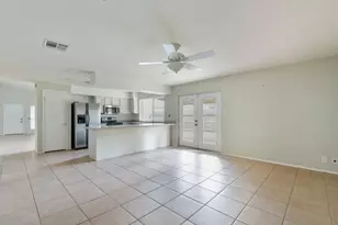 7015 Oakwood Glen Cir, Spring, TX 77379 - Photo 10