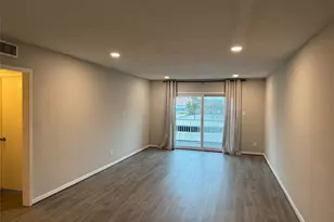 2700 Bellefontaine St, Houston, TX 77025 - Photo 10