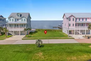 26702 Baywater Dr, Galveston, TX 77554 - Photo 2