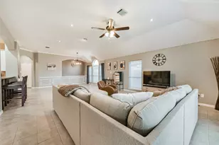 153 Greenridge Cir, League City, TX 77573 - Photo 12