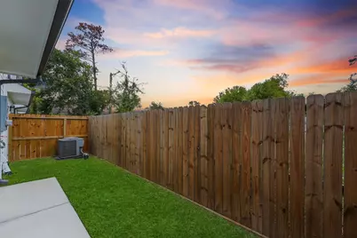 6128 Endeavor Heights Road, Houston, TX 77091 - Photo 28
