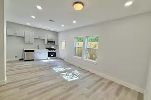 3535 Alderfer St, Houston, TX 77047 - Photo 2