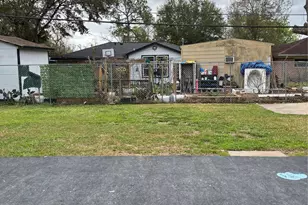 4115 Tidewater Dr, Houston, TX 77045 - Photo 4