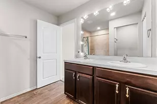 14409 Sugar Pines Dr, Conroe, TX 77302 - Photo 16