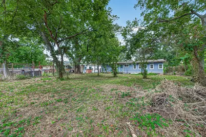 804 Azalea Street, Lake Jackson, TX 77566 - Photo 26