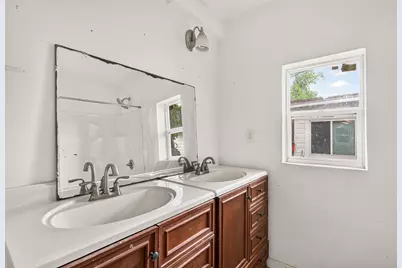 804 Azalea Street, Lake Jackson, TX 77566 - Photo 14