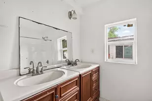 804 Azalea St, Lake Jackson, TX 77566 - Photo 14