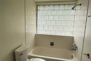 16402 Cavendish Dr, Houston, TX 77059 - Photo 12