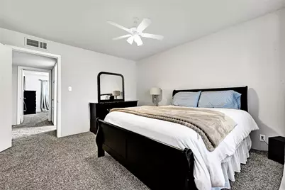 11002 Hammerly Boulevard #223, Houston, TX 77043 - Photo 16