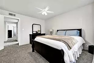 11002 Hammerly Blvd, Houston, TX 77043 - Photo 16