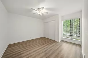 171 Litchfield Ln, Houston, TX 77024 - Photo 28