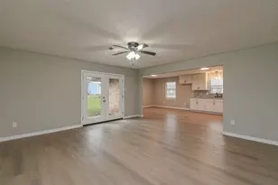 2834 Pansy St, Pasadena, TX 77503 - Photo 12