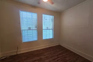 3523 Winnie St, Galveston, TX 77550 - Photo 6