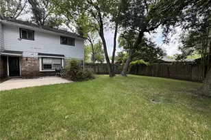 18510 Point Lookout Dr, Houston, TX 77058 - Photo 2