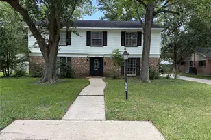 18510 Point Lookout Dr, Houston, TX 77058 - Photo 1