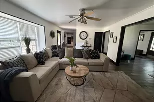 18510 Point Lookout Dr, Houston, TX 77058 - Photo 8