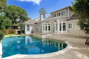 122 Lansdowne, The Woodlands, TX 77382 - Photo 2