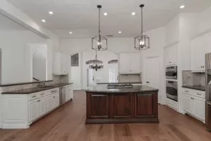 122 Lansdowne, The Woodlands, TX 77382 - Photo 10