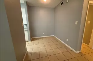 10049 Westpark Dr, Houston, TX 77042 - Photo 4