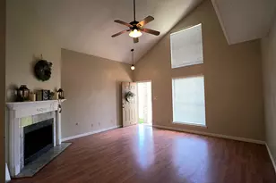 133 Cotton Dr, Lake Jackson, TX 77566 - Photo 10