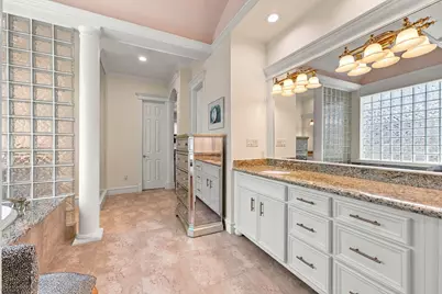 67 W Ambassador Bend, The Woodlands, TX 77382 - Photo 24