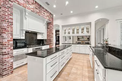67 W Ambassador Bend, The Woodlands, TX 77382 - Photo 12